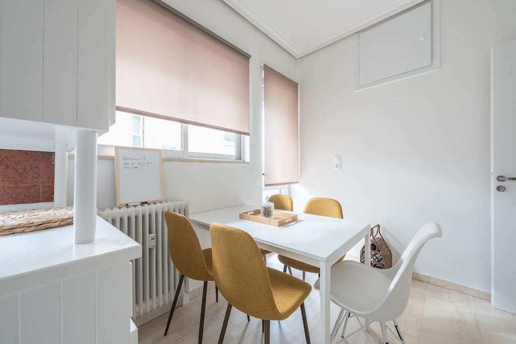 Open -View Apartment, Ygeia Hospital Athén Kültér fotó